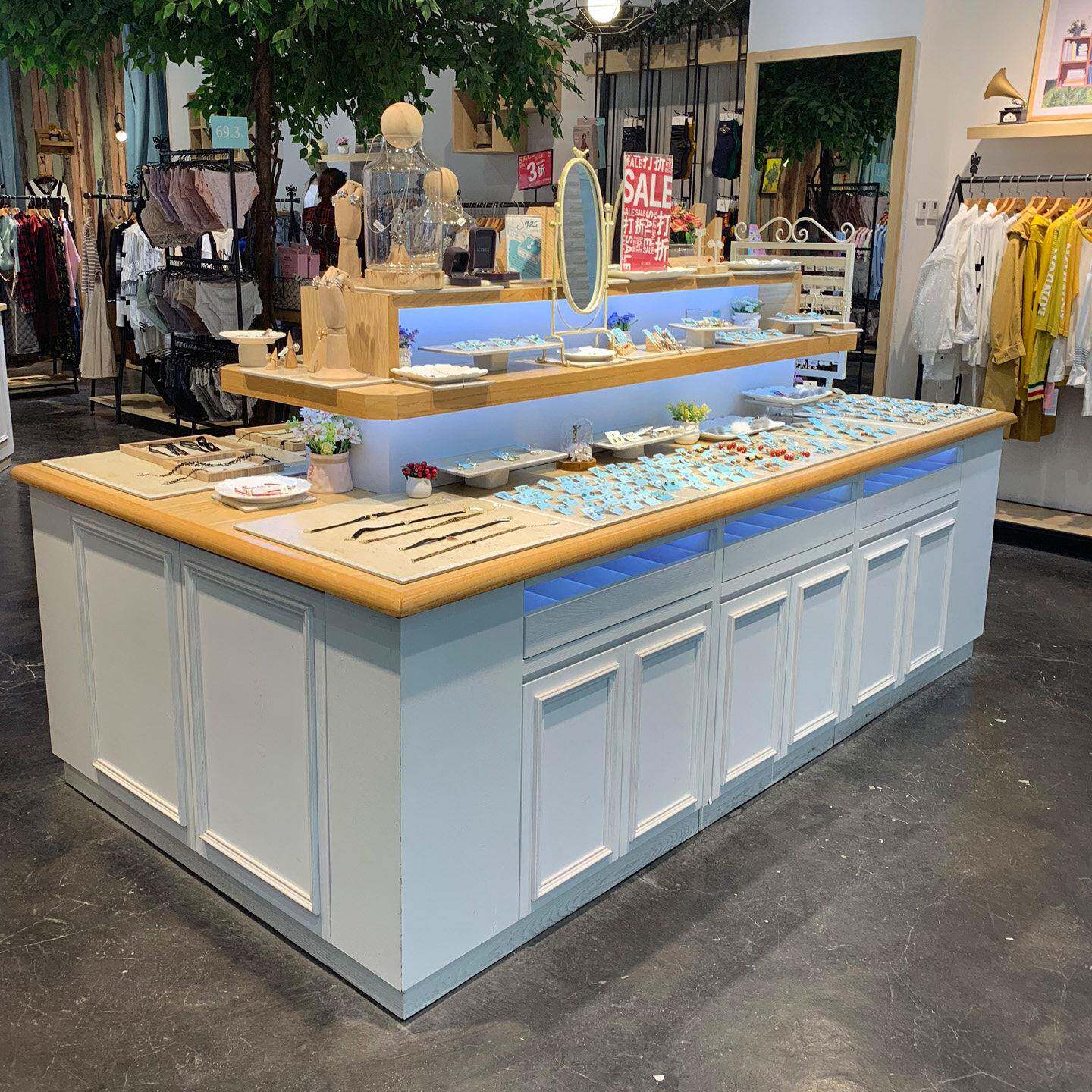 实木双面多功能中岛展柜女装首饰眼睛化妆品服装店流水台饰品展台