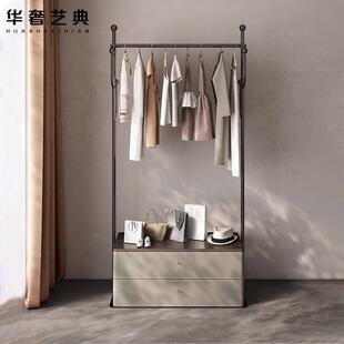 意式 轻奢实木马鞍皮衣帽架高级感卧室落地收纳柜一体不锈钢挂衣架