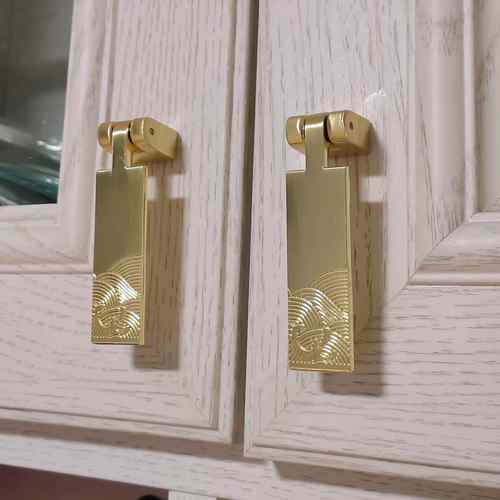 拉手厂家单孔铜拉丝铜吊牌新中式拉手祥云纹柜门把手合金把手