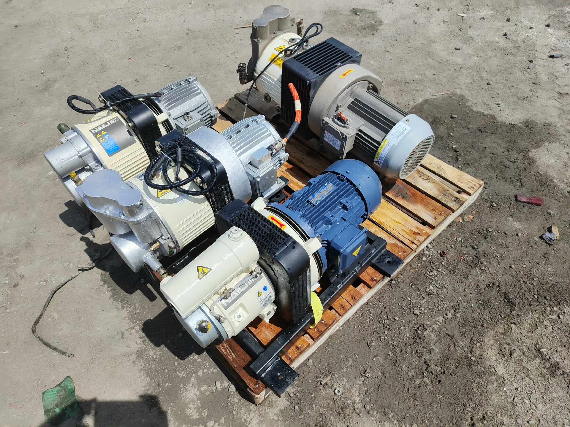 耐力AZF1.5   2.2   3.0千瓦  滑片空压机