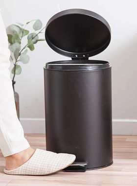 86M0家用黑色哑光磨砂面圆形脚踏垃圾桶缓降静音收纳卫生桶带盖清