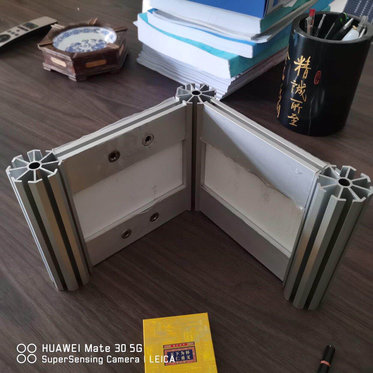 展览八棱柱铝材 R8八角铝柱 展览立柱铝型材 铝材客制切割 360度