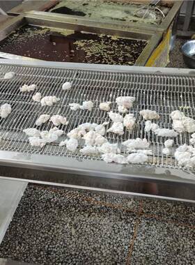 自动筛粉鳕鱼块滚筒上粉机 肉块裹粉设备 巴沙鱼段裹粉机厂家