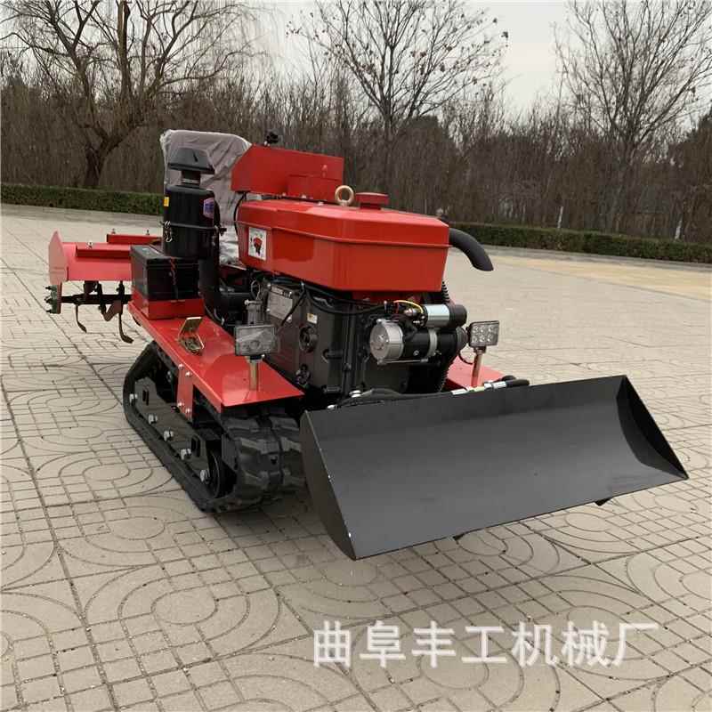 3马力山坡地履带旋耕机农用履地拖带式IPV拉机一机多5用履带耕微