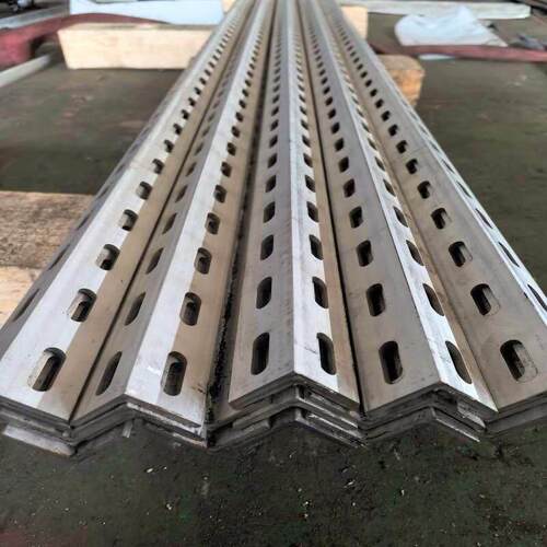 定制304不锈钢角钢冲孔角钢不锈钢花角钢带孔不锈钢角铁