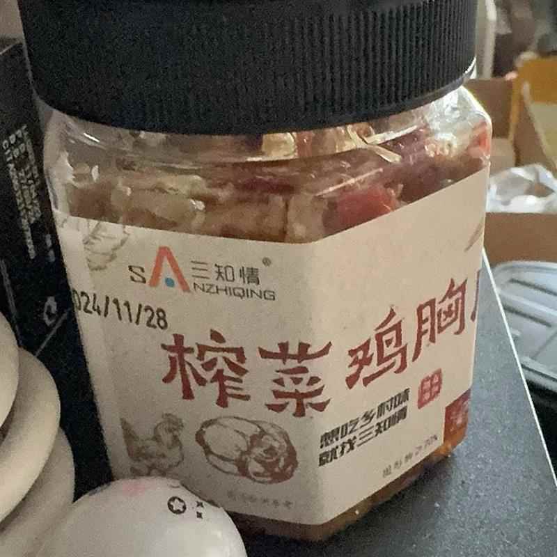 三知情鸡胸肉丝脆爽榨菜丝香辣鸡丝鸡肉速食即食下饭菜罐装零食