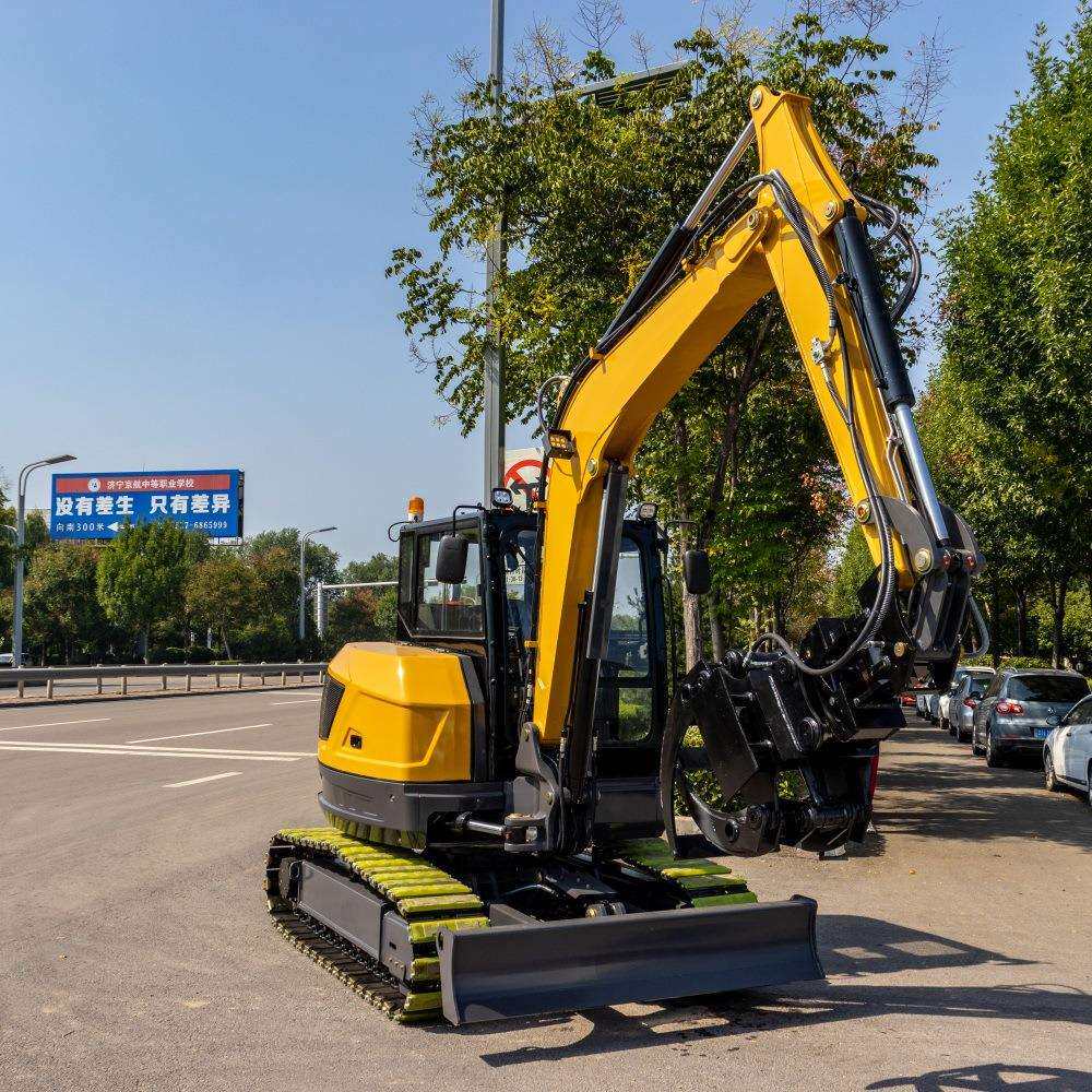源头工厂全地形履带挖掘机 HT65农业抓木挖土机 建筑工程钩机CE