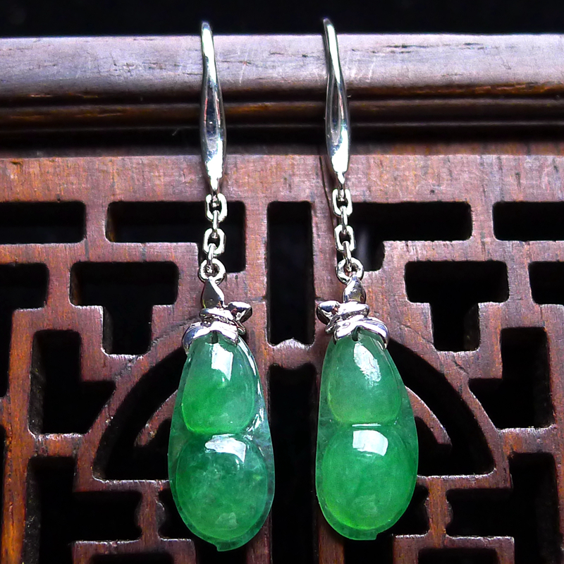 18K金镶嵌四季豆耳环冰种翡翠耳坠镶嵌耳线天然玉石耳钉1.63g