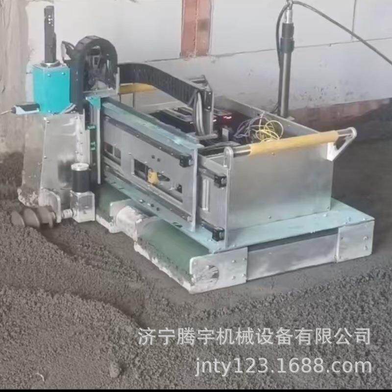 人遥控地924面整平机器人 型地整平机器人 砂面浆整平机器厂小家