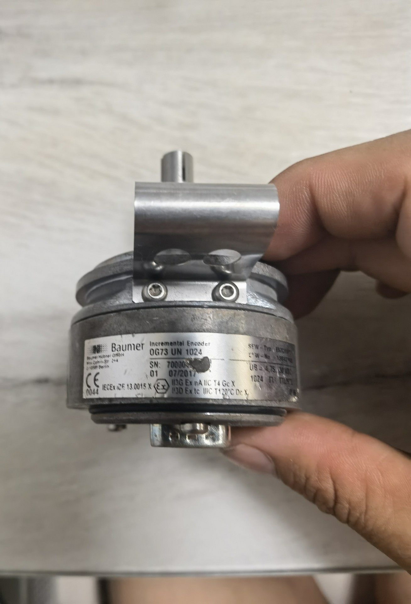 德国Baumer正余弦编码器 ，0G73UN1024