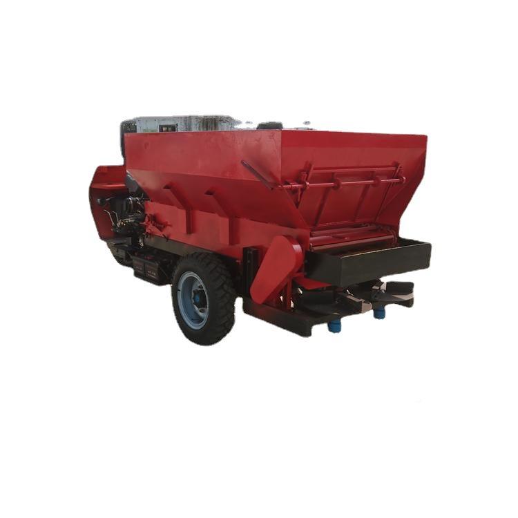 鸡鸭牛羊马粪便撒粪车 定制有机肥肥车 柴油自走三式轮撒自走式肥
