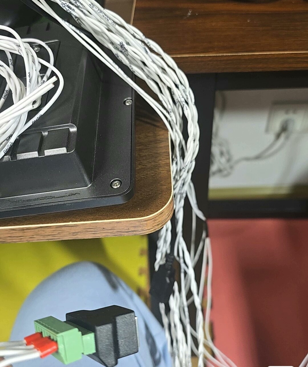 北京硕博显示器，工程机械专用显示器。下程序线，全套都有。