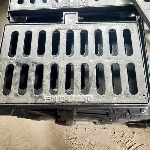 轻型球墨铸铁雨水篦子 下水道重型铸铁沟盖板 450*750铸铁篦子厂