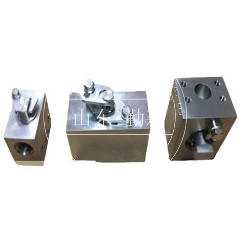 挖掘机配件各种VBP型号齐全PC20-7张紧2油缸总Y成20-304-2211