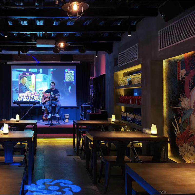 新款直销复古工业风酒吧音乐餐吧桌椅烧烤店烤鱼店奶茶店铁艺实木