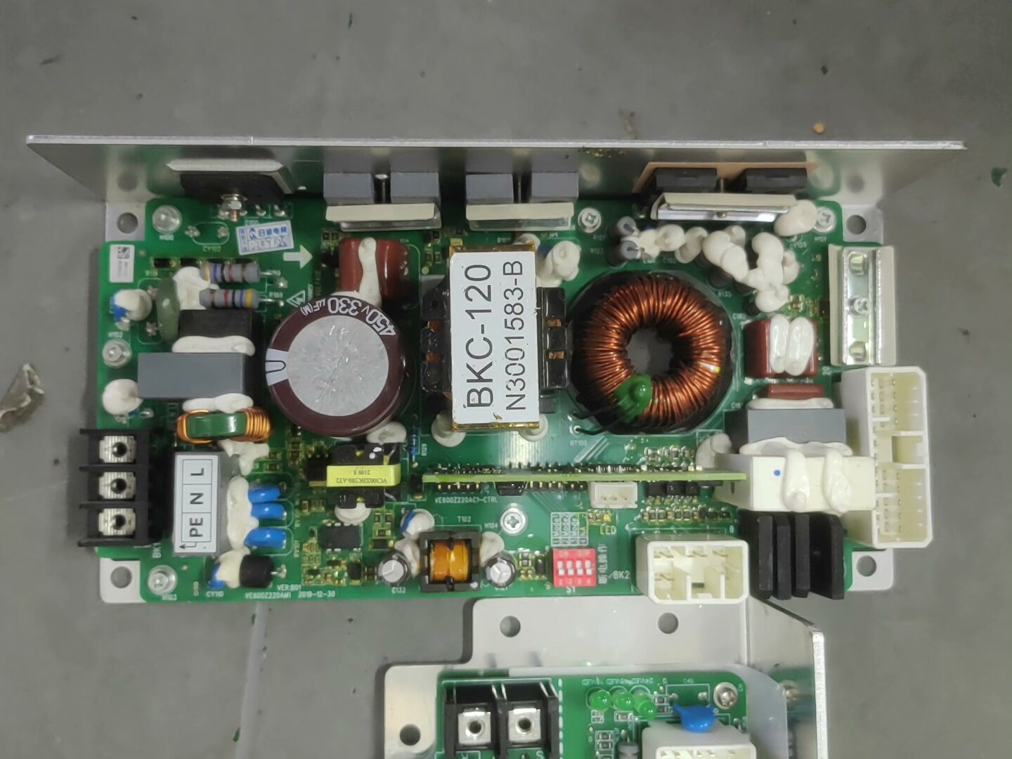 日立电梯抱闸电源不知好坏，VE600/VE300，当坏件处理