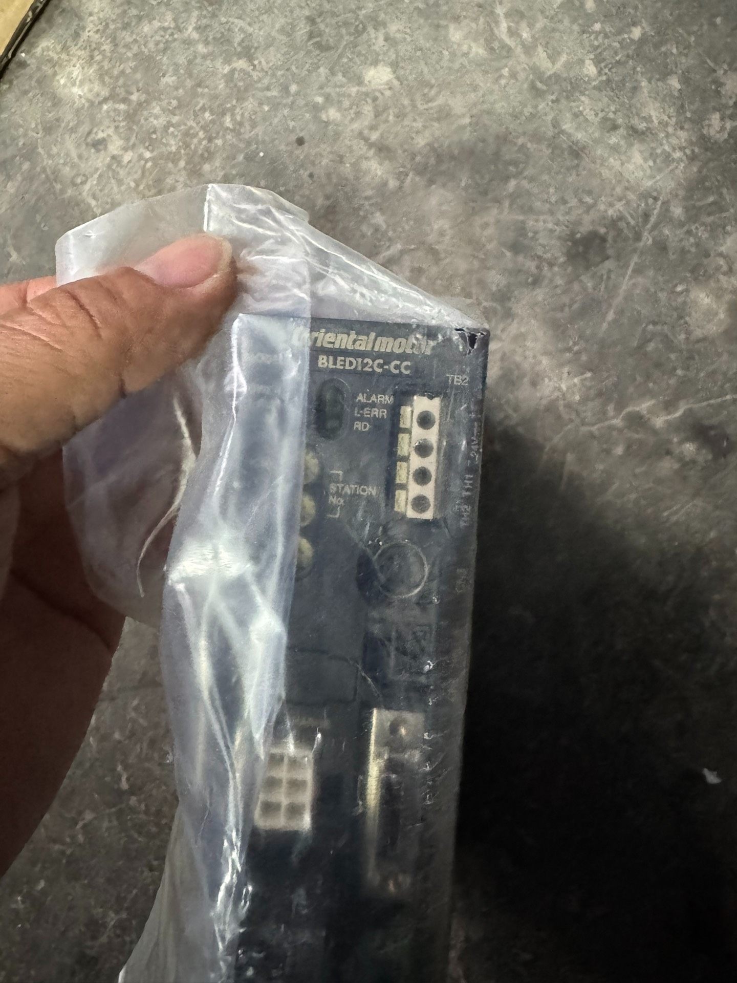 东方驱动器 BLED12C-CC，全新没有外包装。