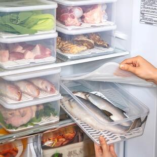 Drainable refrigerator storage box with lid, transparent fre