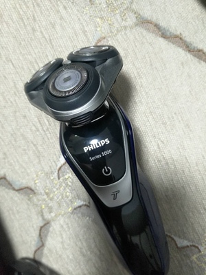 大家使用反馈飞利浦剃须刀怎么样，老司机透露