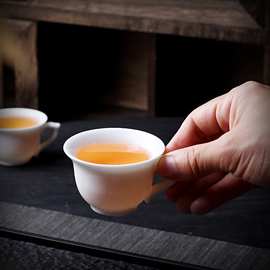 陶瓷小茶杯有耳功夫品茗杯喝茶杯6只装防烫带柄白瓷杯子公司定制