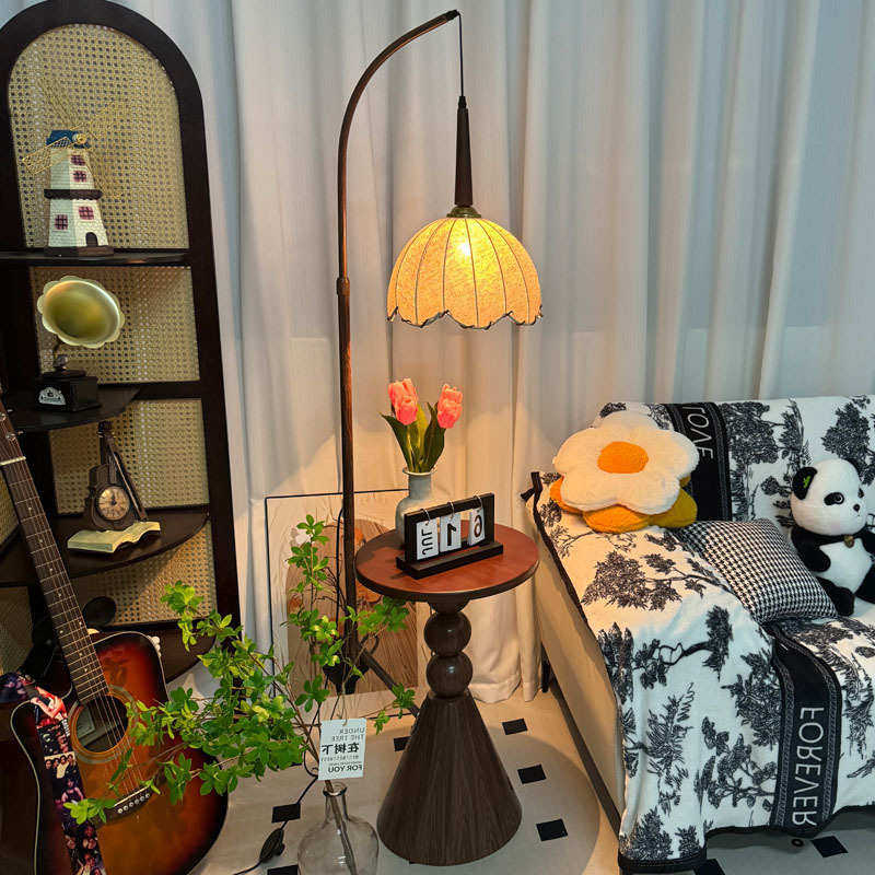 客厅中古风落地灯沙发旁2025新款美式复古高级感床头柜置物一体灯,家装灯饰光源,装饰落地灯,淘宝优惠券,粉丝福利购,淘宝优惠卷