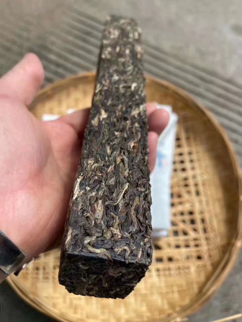 【極品好貨】2016年賀開古樹純料380年樹齡雲南普洱茶生茶老茶陳茶茶葉300克 普洱茶 BUASHOP普洱老茶