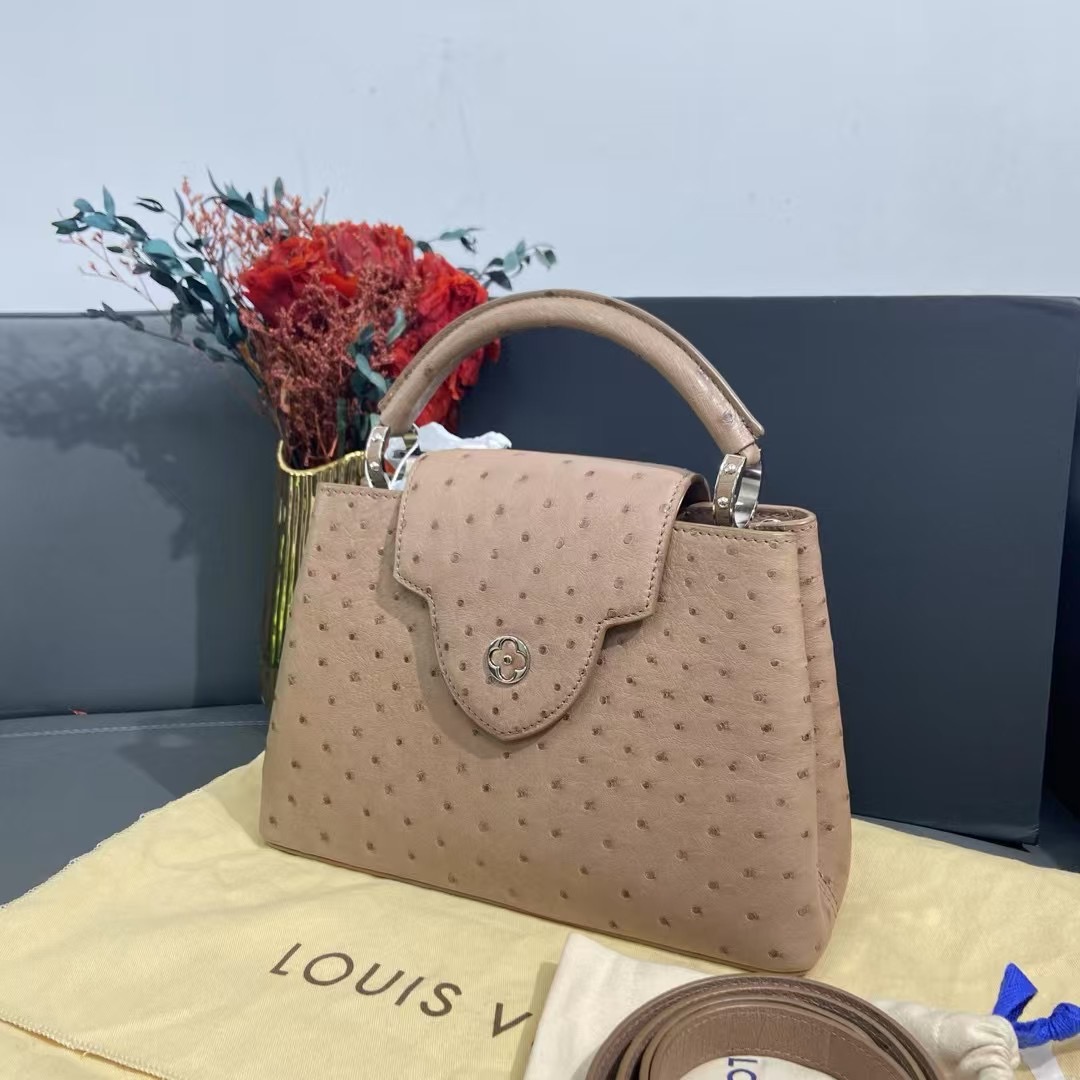 99新LV/路易威登Capucines小号灰色绝版鸵鸟皮女款手提单肩斜挎包