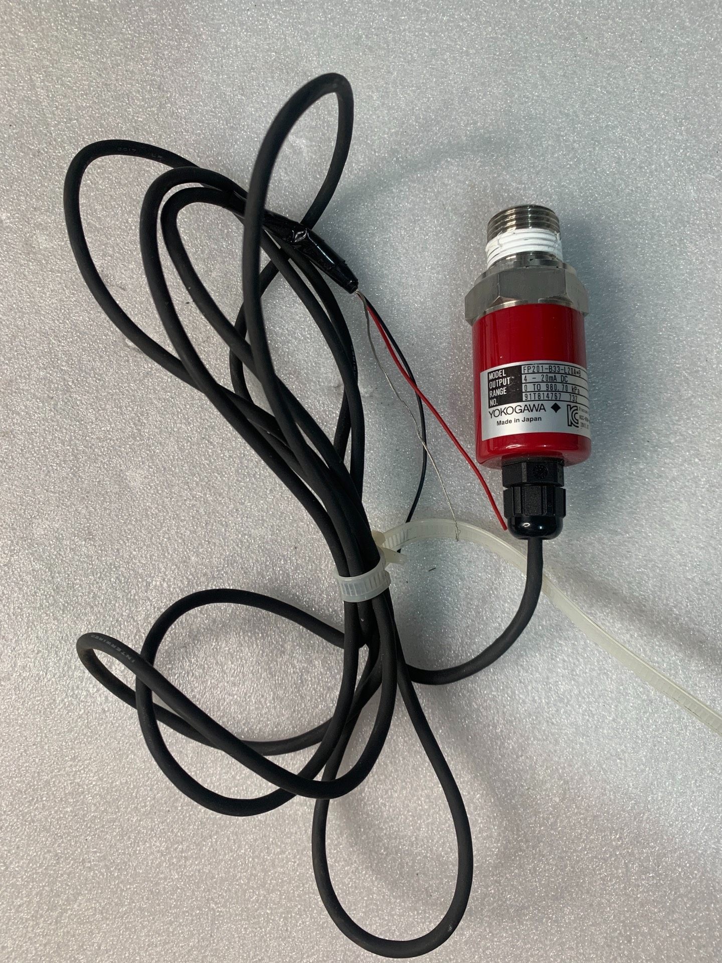 横河YOKOGAWA压力传感器 FP201-B33-L20A