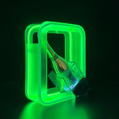 LED发光斜角酒座创意酒吧新型 摆台香槟酒托上酒发光底座展示架