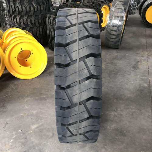 1200-20实心轮胎工程车前四后八自卸车轮胎短距离运输
