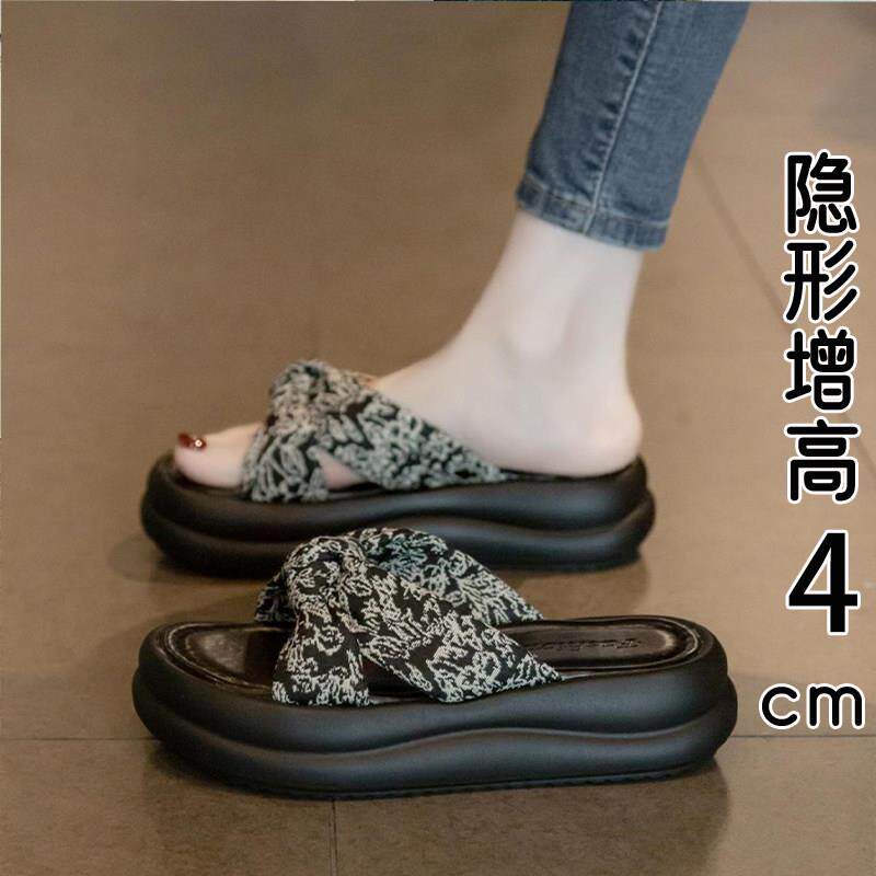 英国真皮厚底凉拖鞋女夏外穿2026新款配裙子海边沙滩凉鞋一字拖鞋