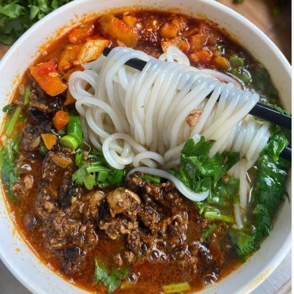 【抢购中】徐州肉酱米线特色美食方便速食即食310g袋装超值非过桥