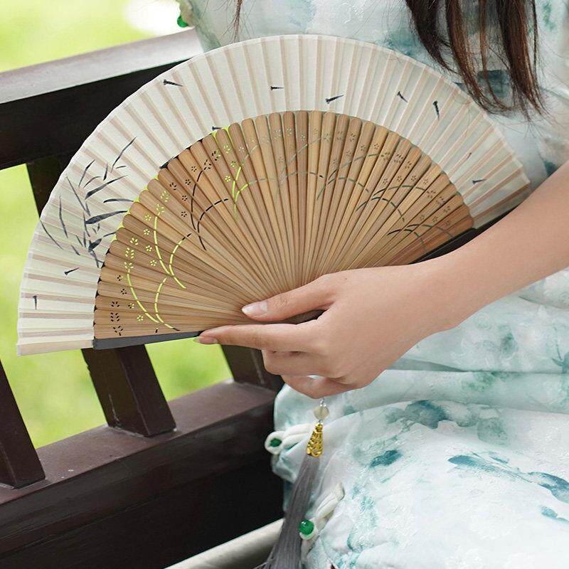 新中式扇子晨袍金色中国风女清凉道具古风折扇布面贝壳随身折叠