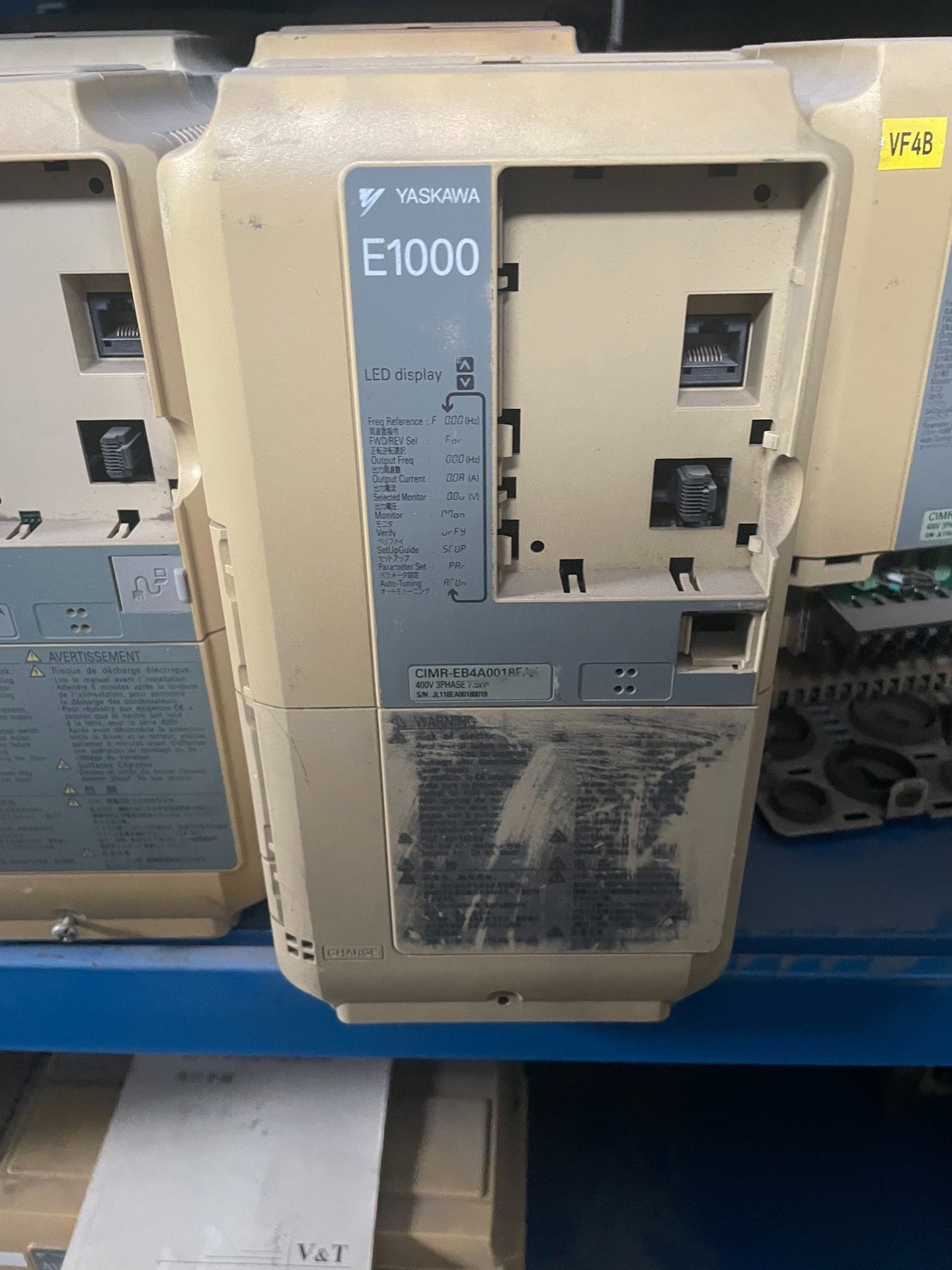 安川变频器E1000  CIMR-EB4A0018FAA