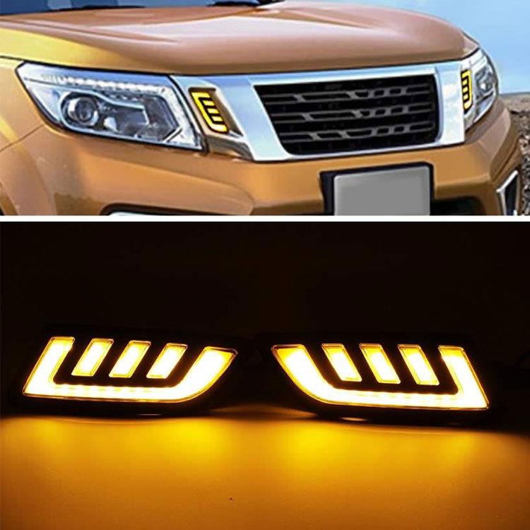 适用纳瓦拉NAVARA NP300中网日行灯改装LED聚光灯进气栅灯