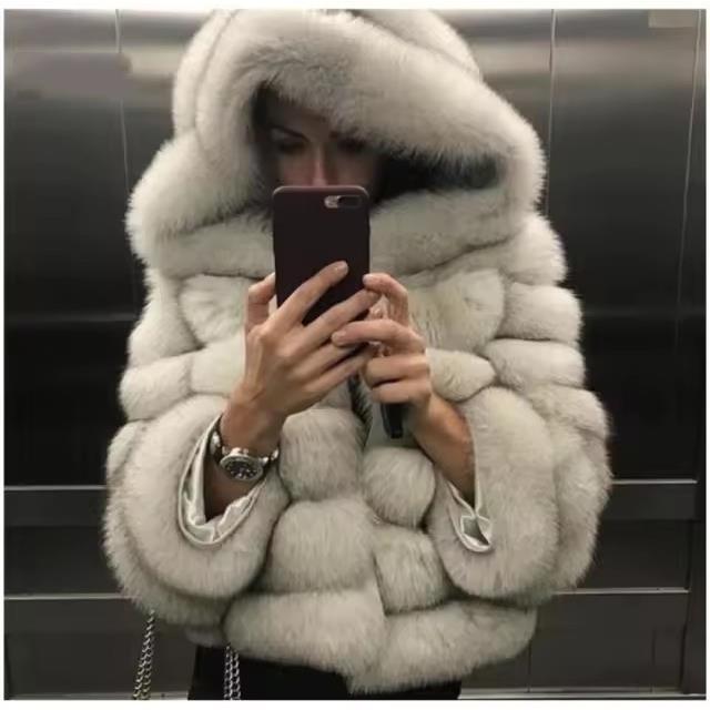 Coat with hat splicing coat imitating fox fur and - 实物图