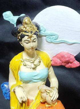 黄客杨木崖柏刻彩绘嫦娥工奔月镂空摆件厅装饰实木雕手把件创意艺