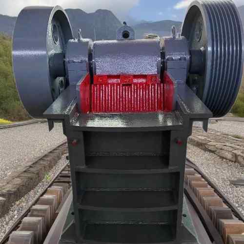 石灰石碎石子老虎口磕石机框架鄂式破碎机矿山设备移动碎石机厂家