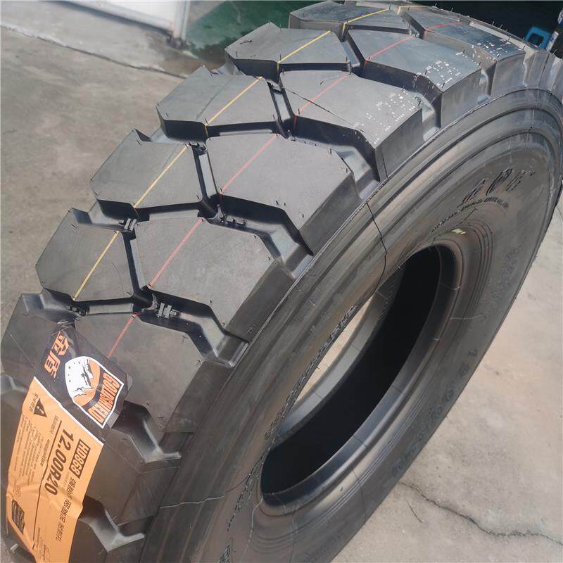金盾900R20 1000R20 1100R20 1200R20全钢丝载重抗压卡货车轮胎