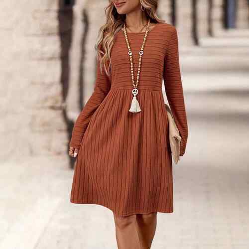 Women's round neck long sleeved dress
