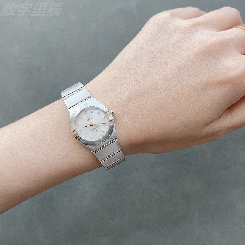 一口价9.8新欧米茄星座贝母面石英手表女表123.20.24.60.55.005