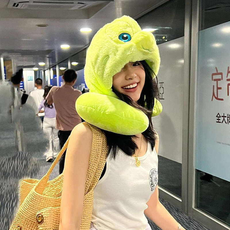 u型枕迪士尼奥乐米拉海龟olu连帽枕旅行汽车飞机睡觉护颈空调帽子