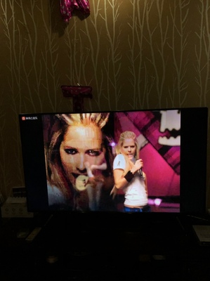 松下 TH-65HX560C怎么样?亮线砸了拆来评测下