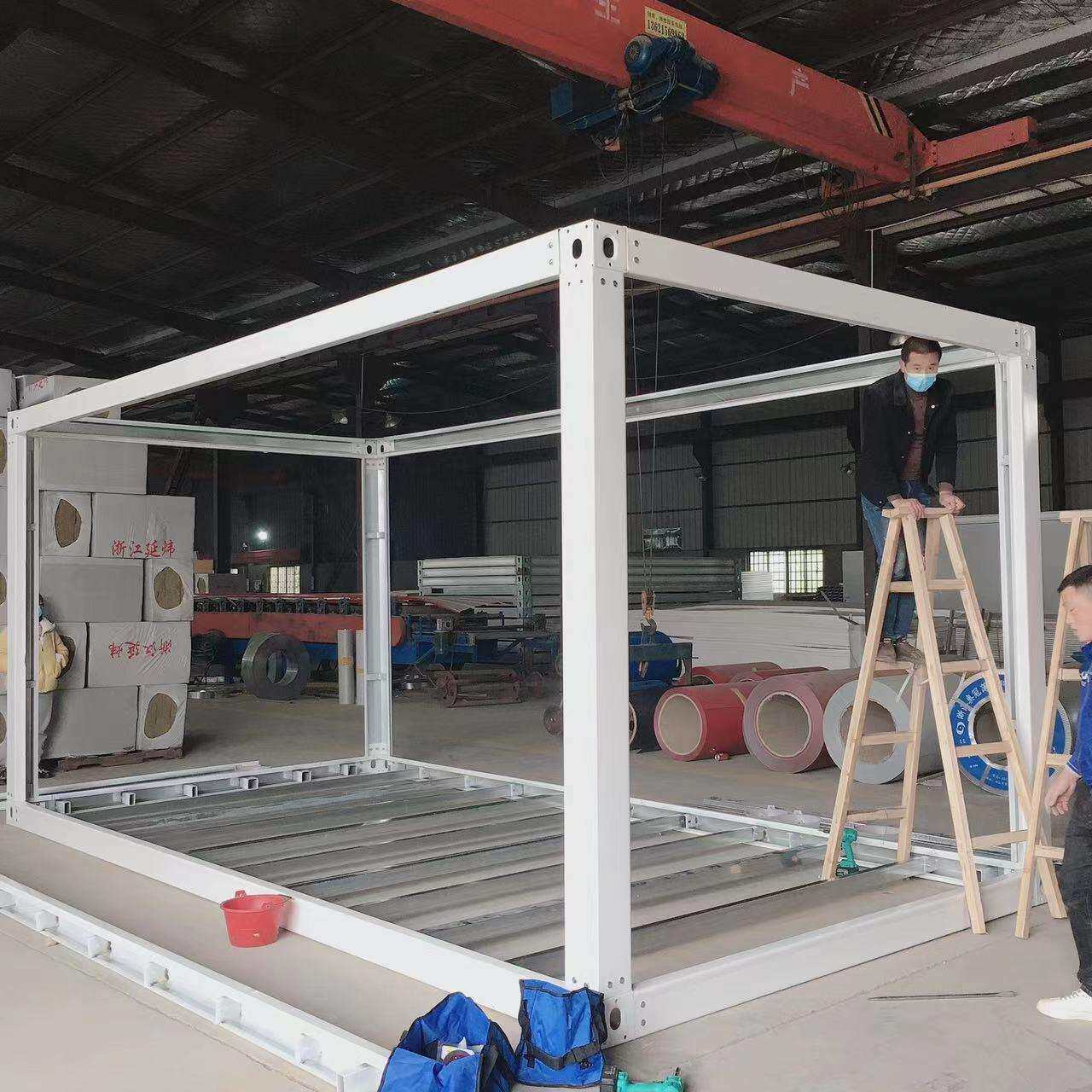 集装箱移动房住人框架活动简易板房家用组合屋集成房屋工具房箱房