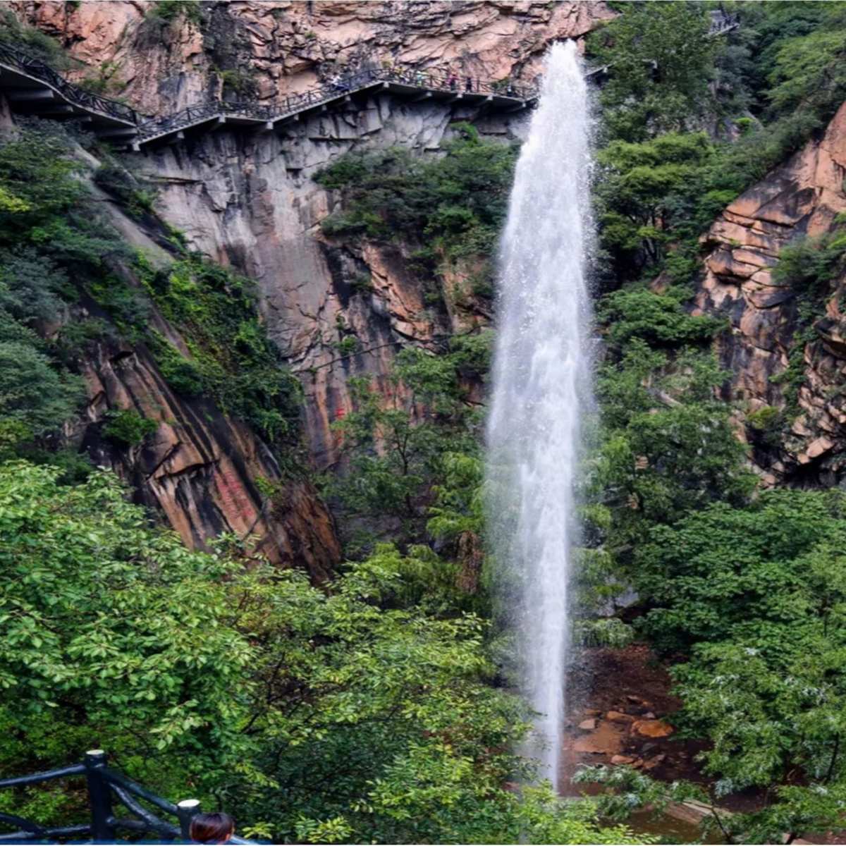 网红跳泉户外游乐设备呐喊喊泉花式声控感应喷泉景区智能管理系统