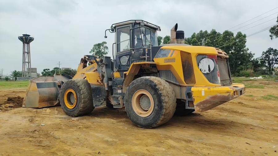 4月28日湛江资产处置柳工870装载机网络拍卖公告