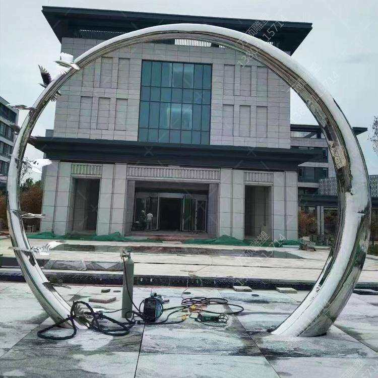 大型不锈钢雕塑制作月亮圆环圆形金属镂空户外售楼部景观雕塑