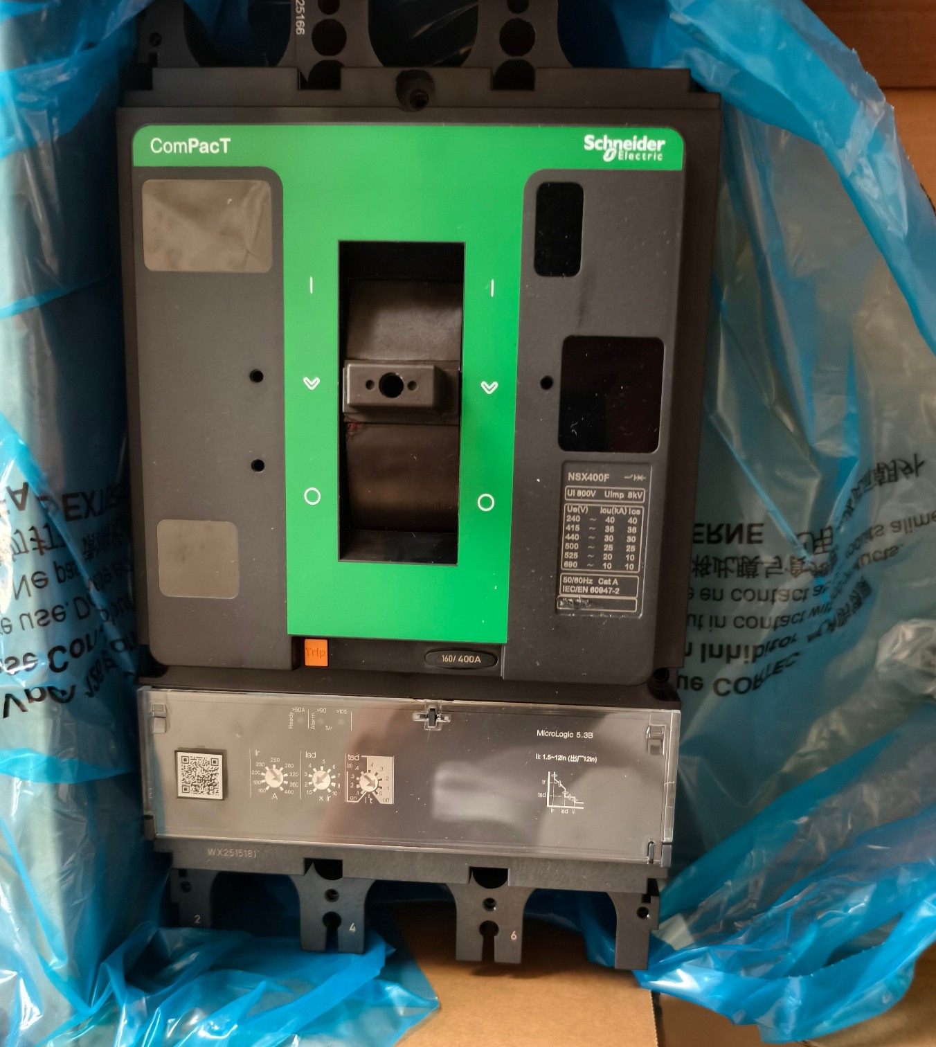 施耐德NSX400F塑壳断路器，全新原装正品，C40F35B