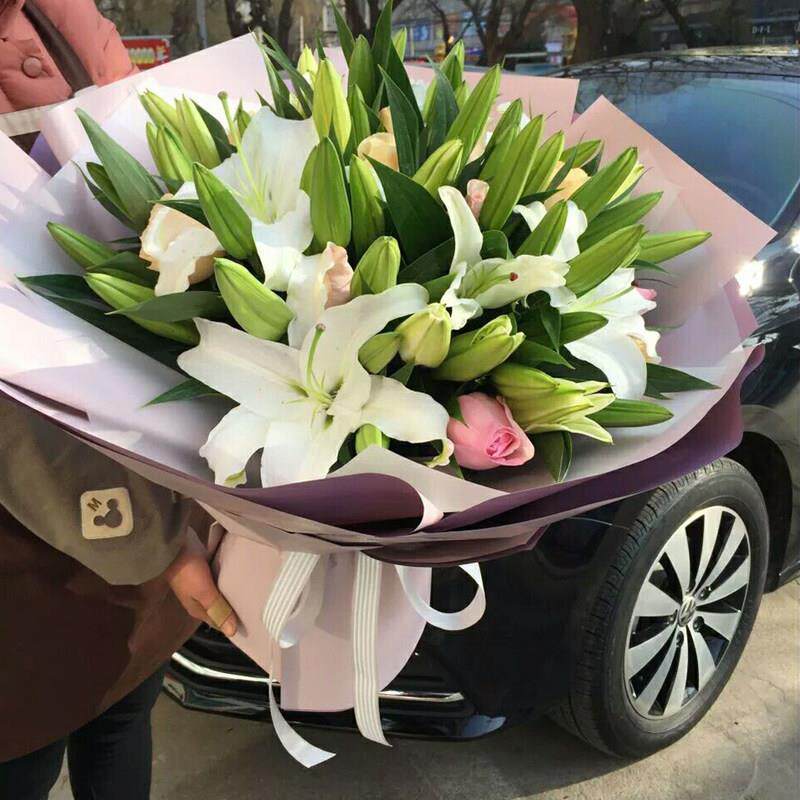 沈阳鲜花同城速递香水百合花束白色百合祝福爱人生日同城专人送花