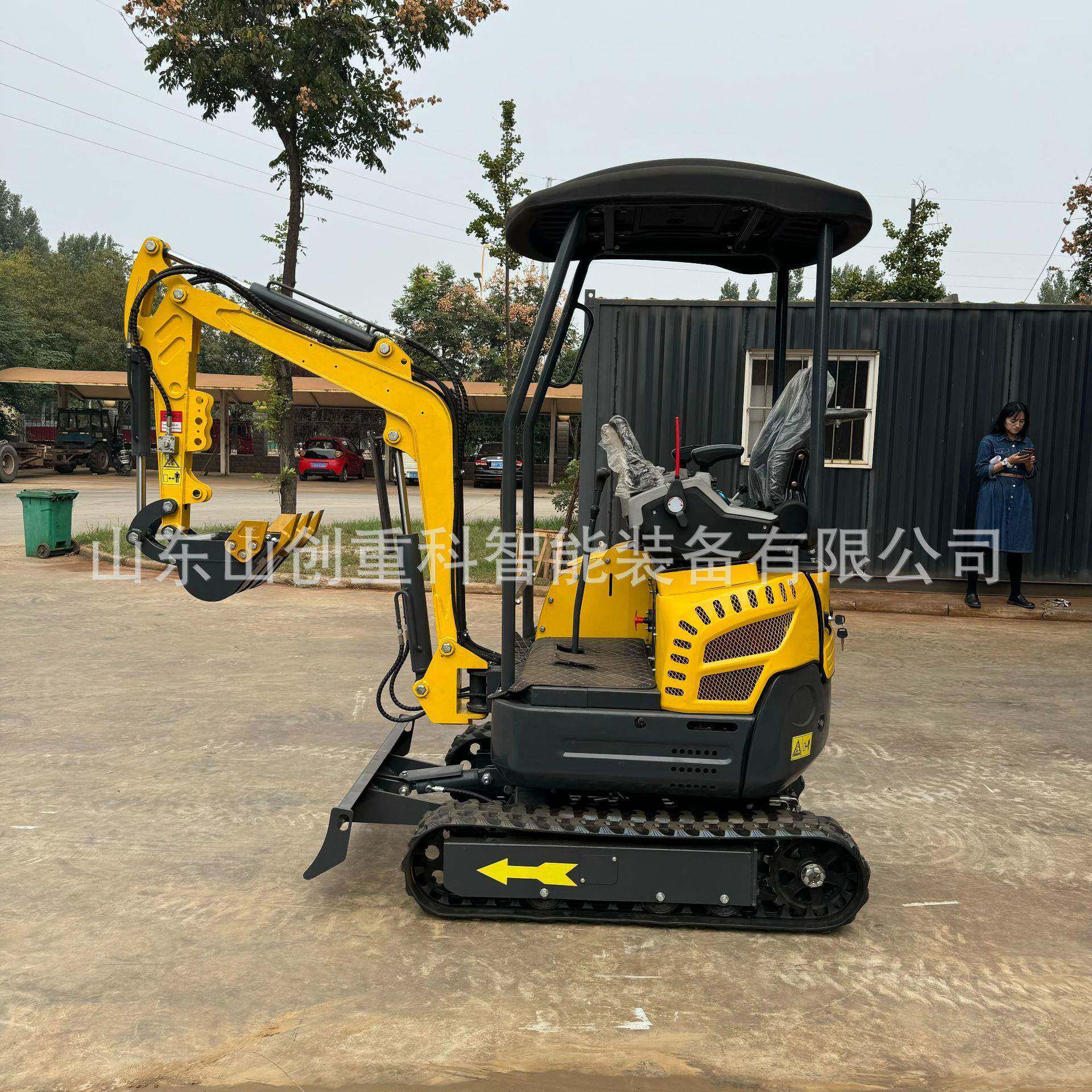 跨境小型家用挖土机农园果园工地小型挖掘机液压无尾微型小挖机